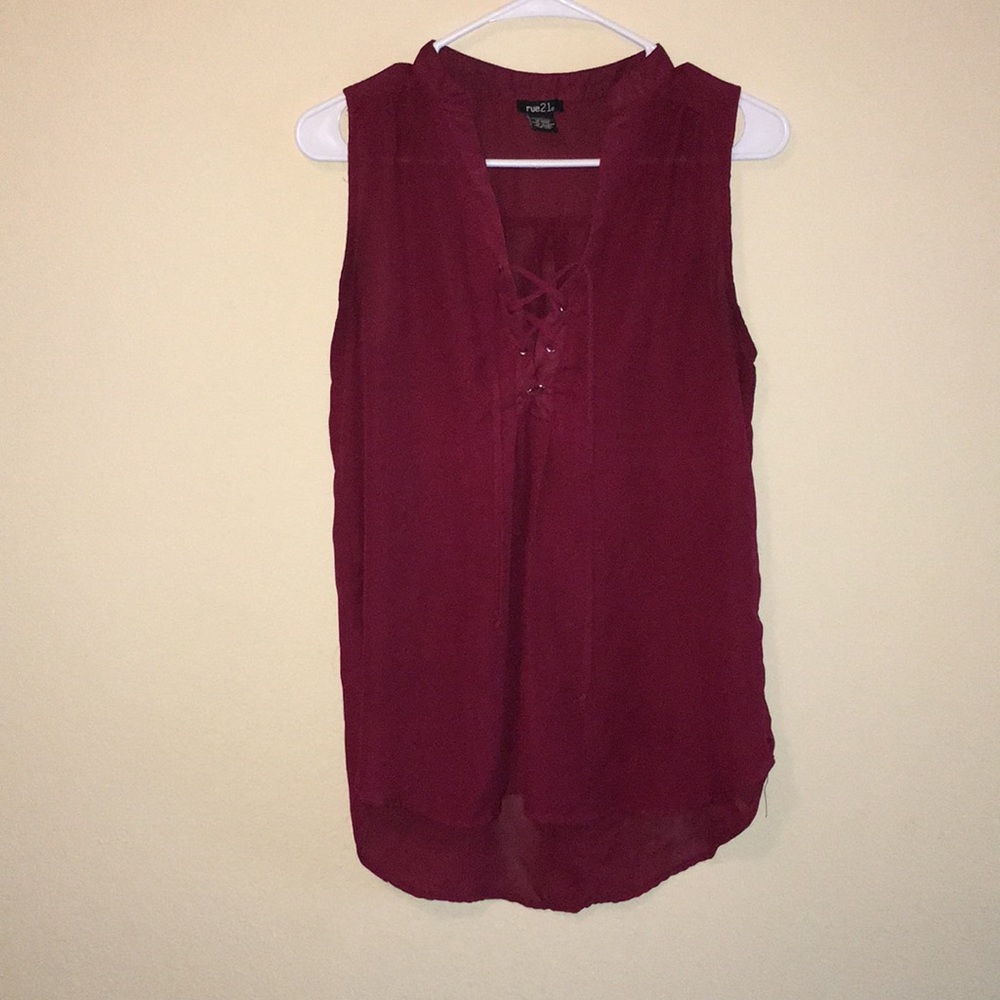 Maroon tank
